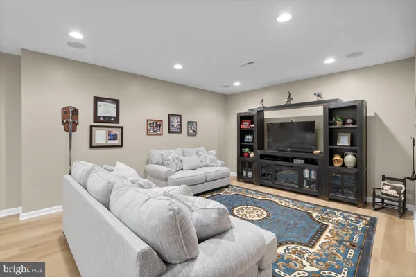 $1,679,999 | 9323 Castle Hill Road, Springfield, VA 22153