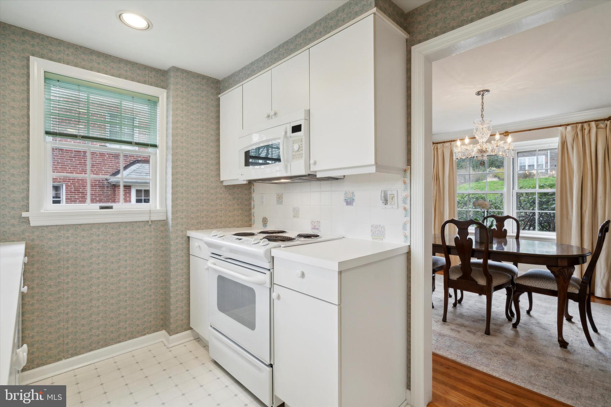 808 Dover Road Wynnewood, PA 19096 - Photo 8 of 25 Kitchen