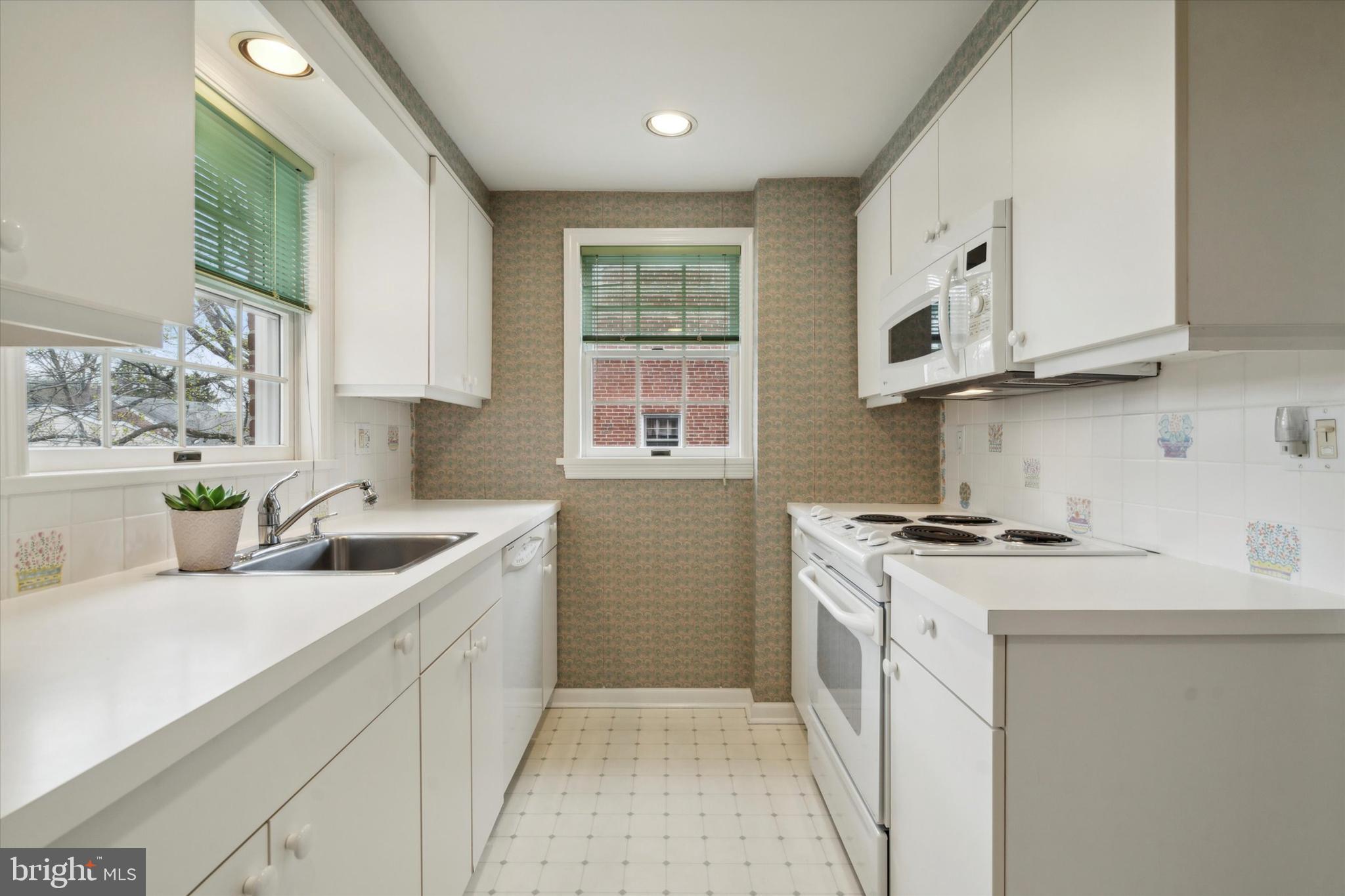 808 Dover Road Wynnewood, PA 19096 - Photo 9 of 25 Kitchen