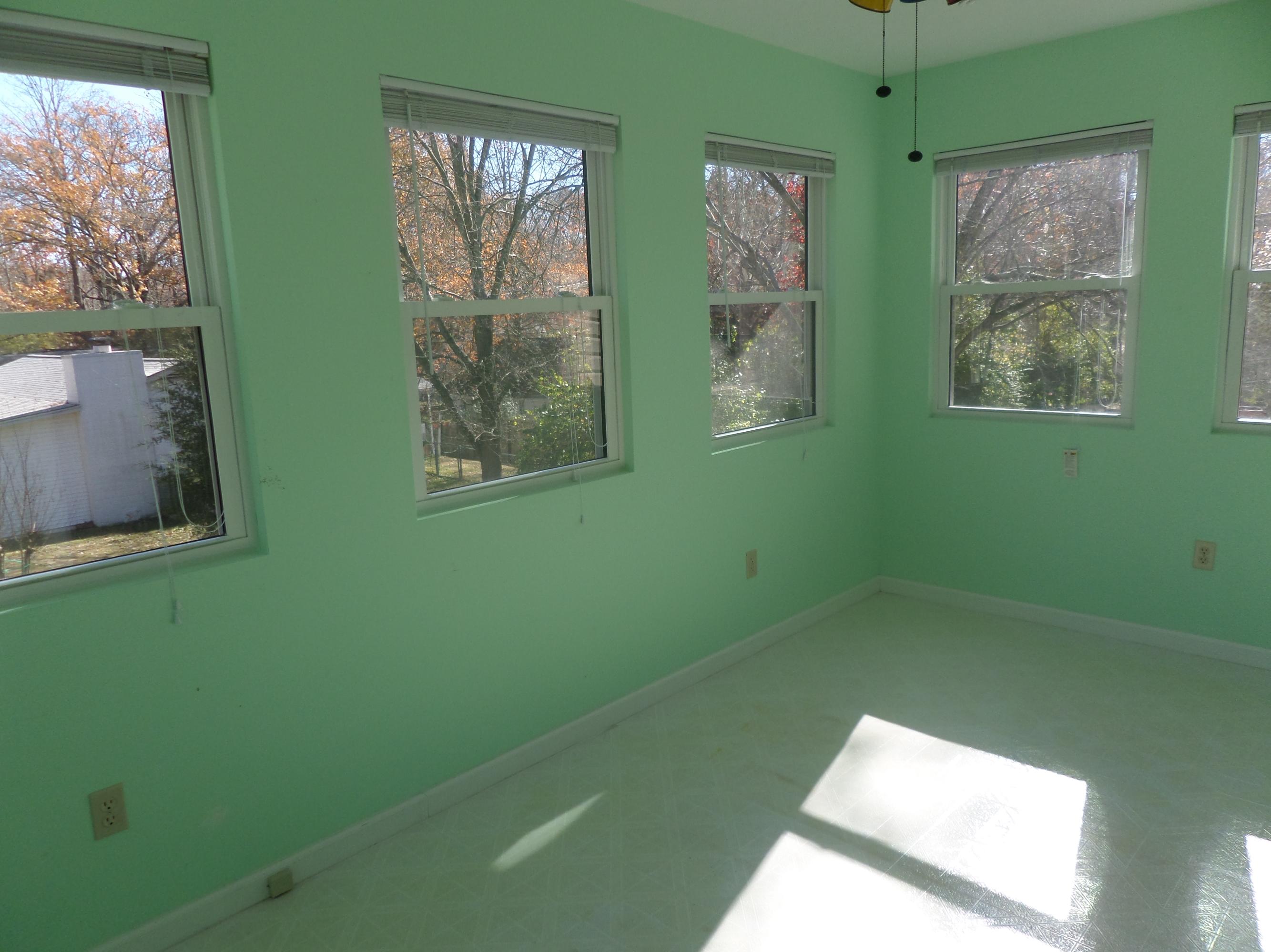 123 Parsons Road Oak Ridge, TN 37830 - Photo 18 of 23 sun
