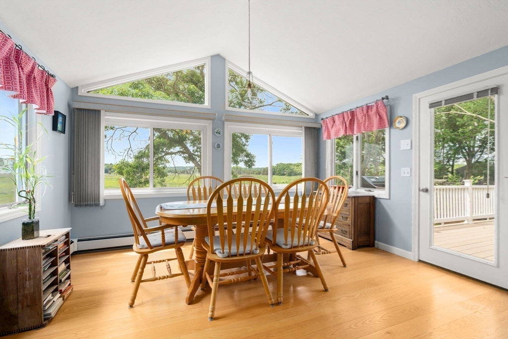 18 Liberty Road Marshfield, MA 02050 - Photo 5 of 33