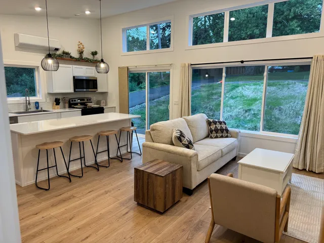 $314,900 | 14 West Linden Street, Duluth, MN 55811