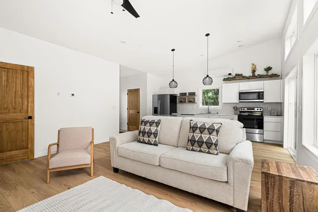 $314,900 | 14 West Linden Street, Duluth, MN 55811