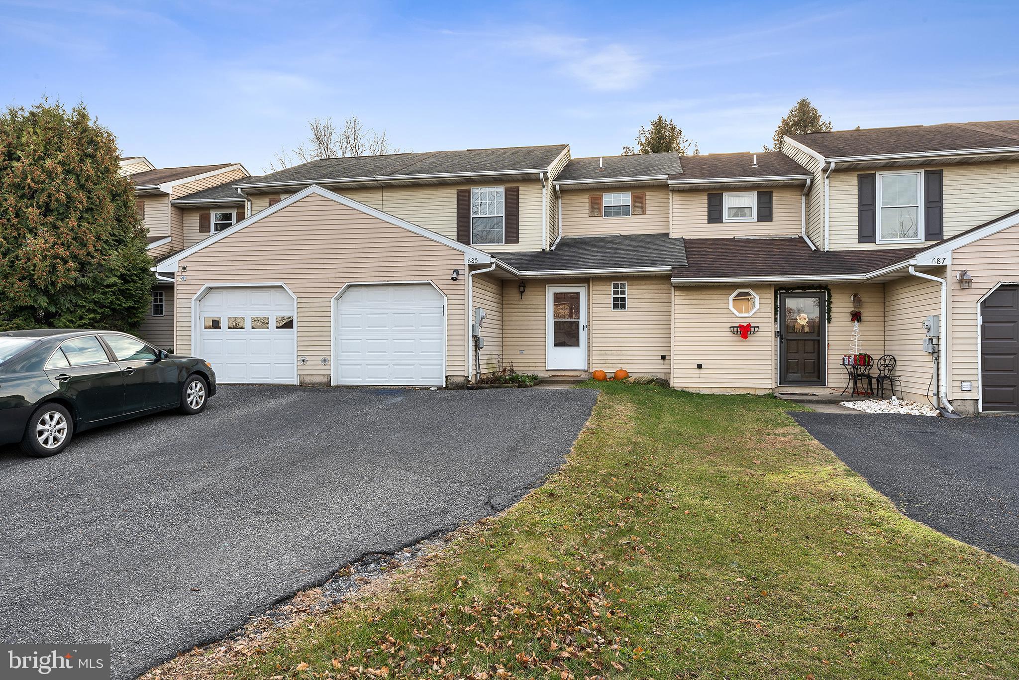 685 Briarstone Road Bethlehem, PA 18017 - Photo 1 of 24 Gallery Image 1
