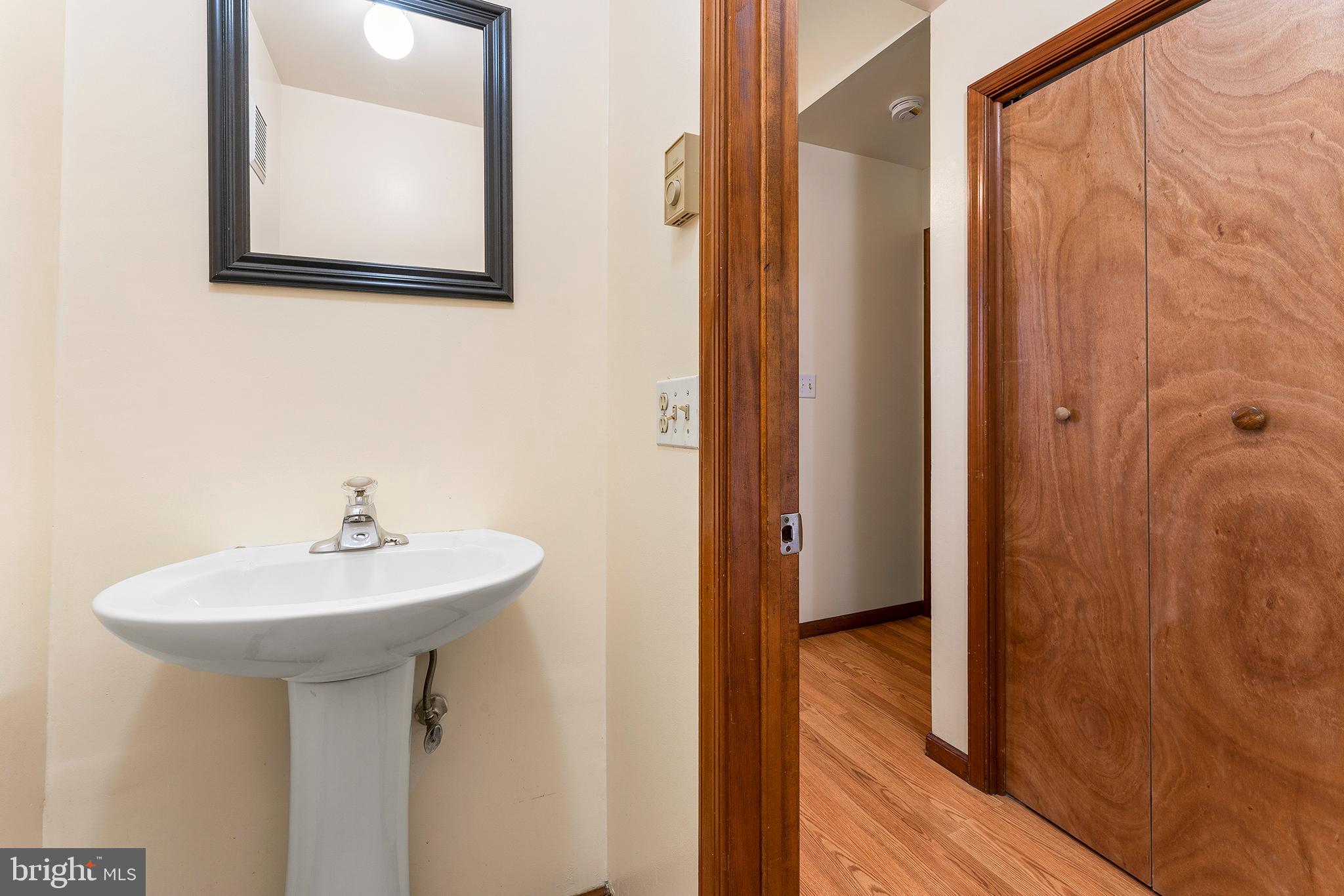685 Briarstone Road Bethlehem, PA 18017 - Photo 7 of 24 Gallery Image 7