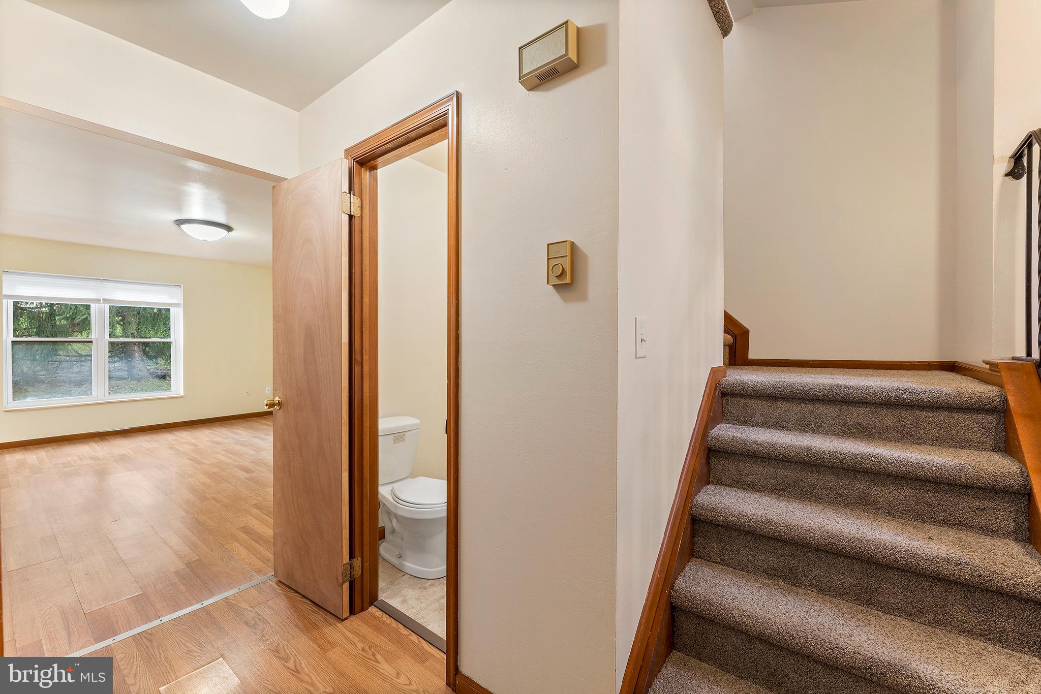 685 Briarstone Road Bethlehem, PA 18017 - Photo 8 of 24 Gallery Image 8