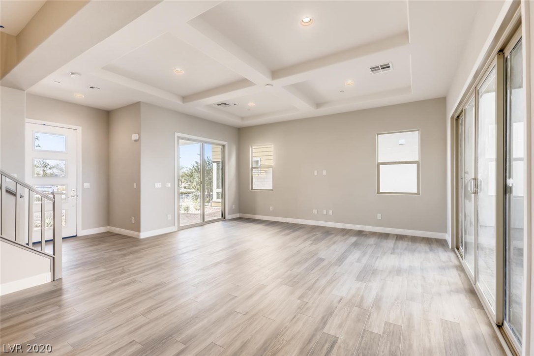 1076 East Sunset Road Henderson, NV 89011 - Photo 4 of 27 Gallery Image 4