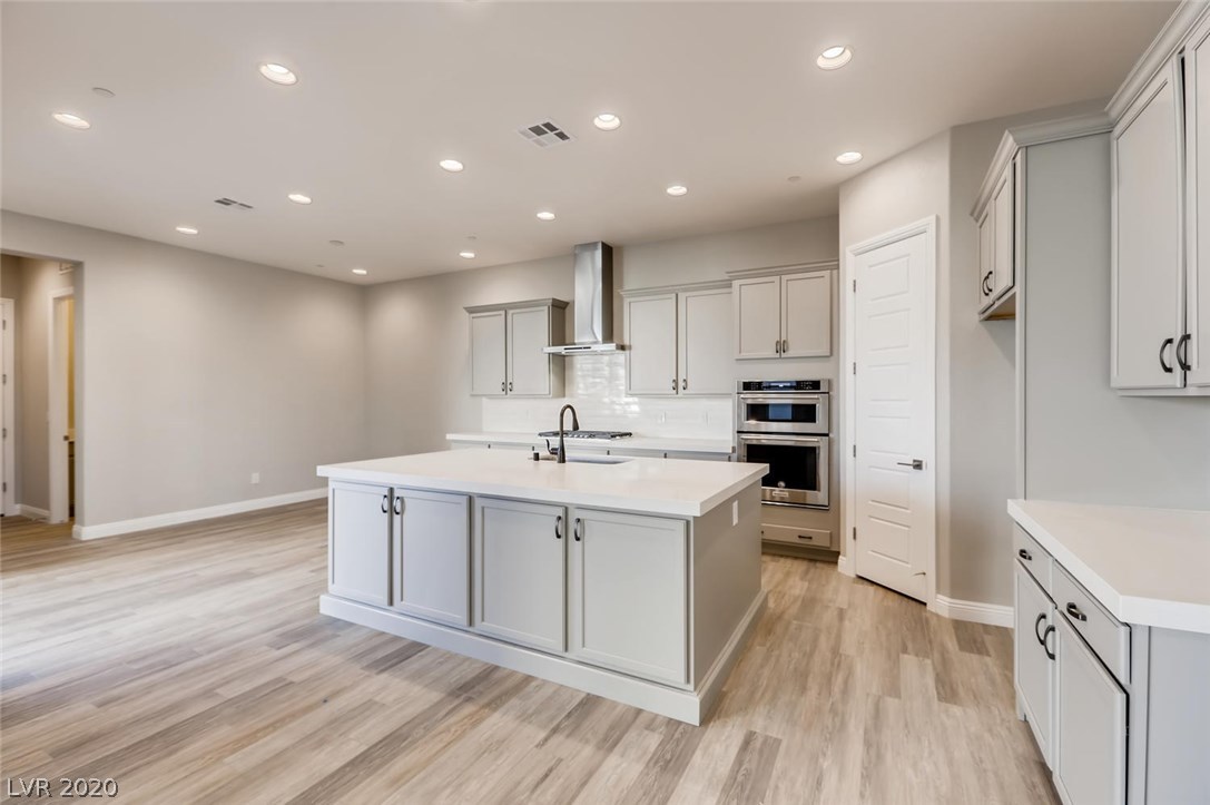 1076 East Sunset Road Henderson, NV 89011 - Photo 8 of 27 Gallery Image 8