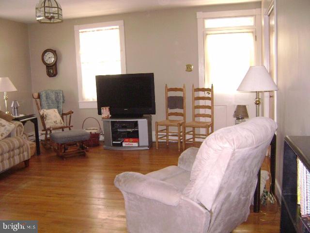 2039 Main Street Lititz, PA 17543 - Photo 3 of 22