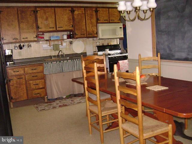 2039 Main Street Lititz, PA 17543 - Photo 7 of 22