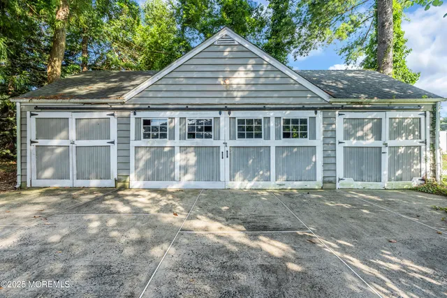 $3,800,000 | 917 Riverview Drive, Brielle, NJ 08730