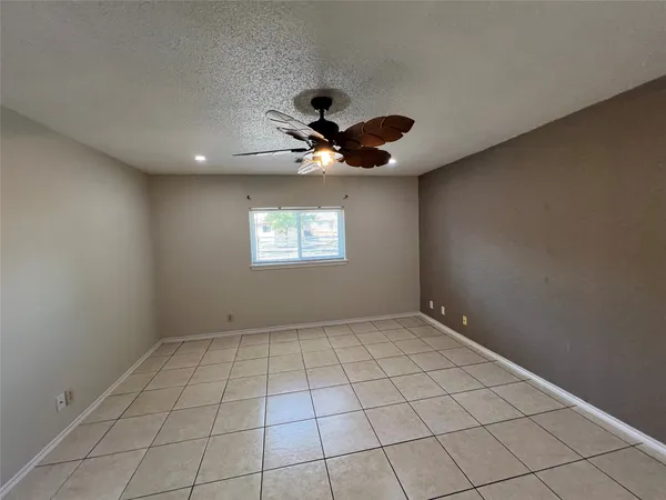$1,800 | 3000 John Wilson Lane, Round Rock, TX 78664