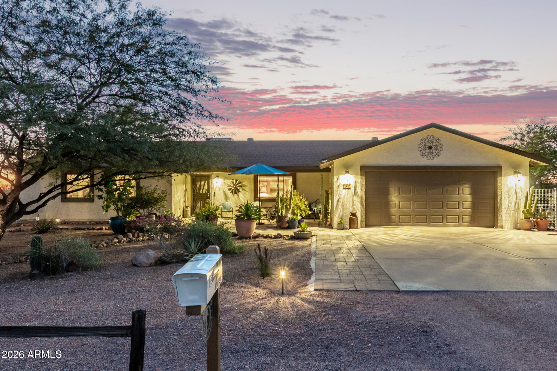 164 South Sixshooter Road Apache Junction, AZ 85119 - Photo 1 of 85 01 Six Shooter