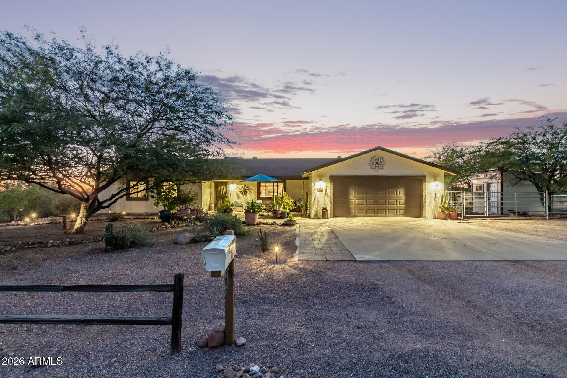 164 South Sixshooter Road Apache Junction, AZ 85119 - Photo 2 of 85 02 Six Shooter