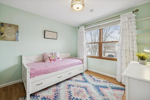 $399,000 | 329 Bristol Lane, Fox River Grove, IL 60021