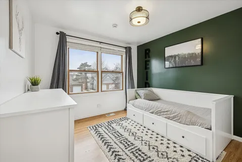 $399,000 | 329 Bristol Lane, Fox River Grove, IL 60021