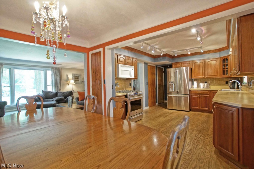 1136 Ford Road Lyndhurst, OH 44124 - Photo 7 of 18