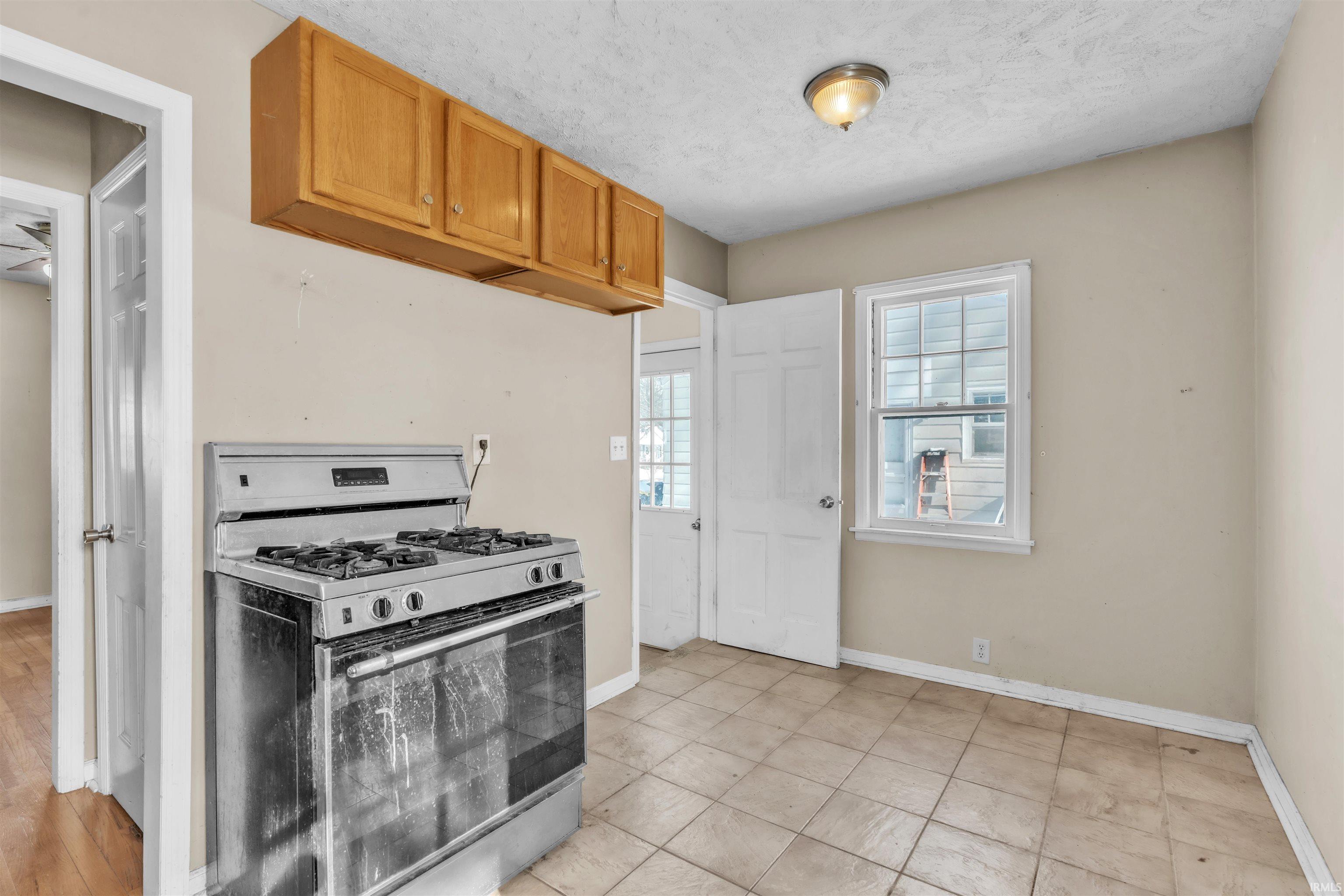 339 Stevenson Street Decatur, IN 46733 - Photo 7 of 32