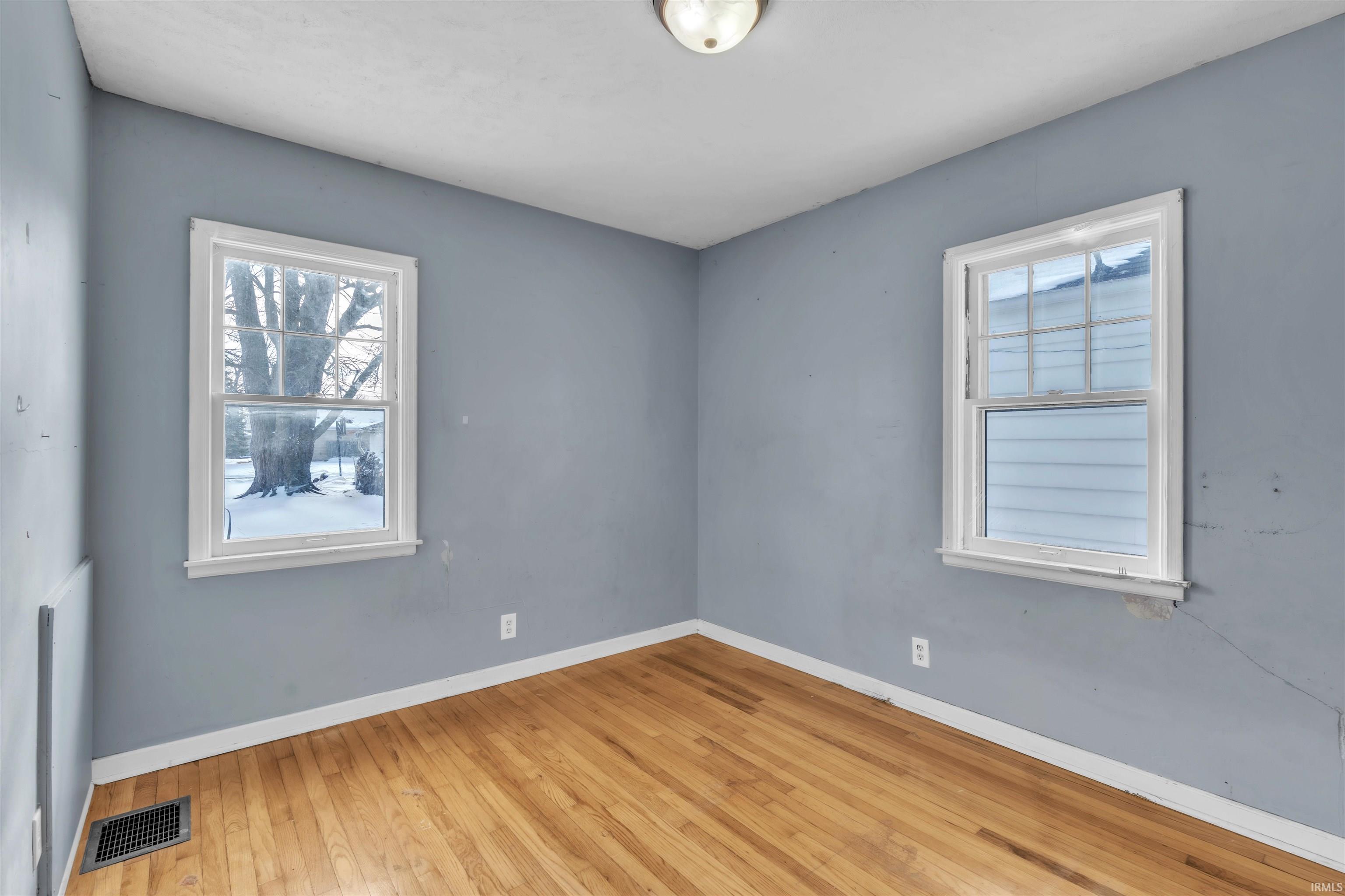 339 Stevenson Street Decatur, IN 46733 - Photo 9 of 32