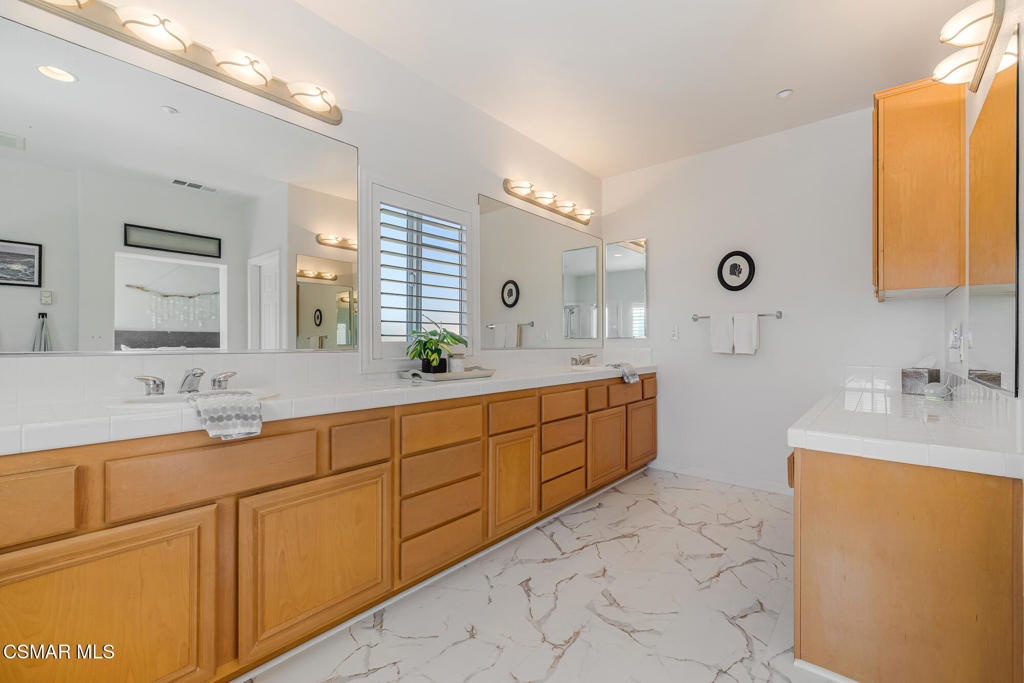 1240 Bayside Lane Oxnard, CA 93035 - Photo 34 of 51