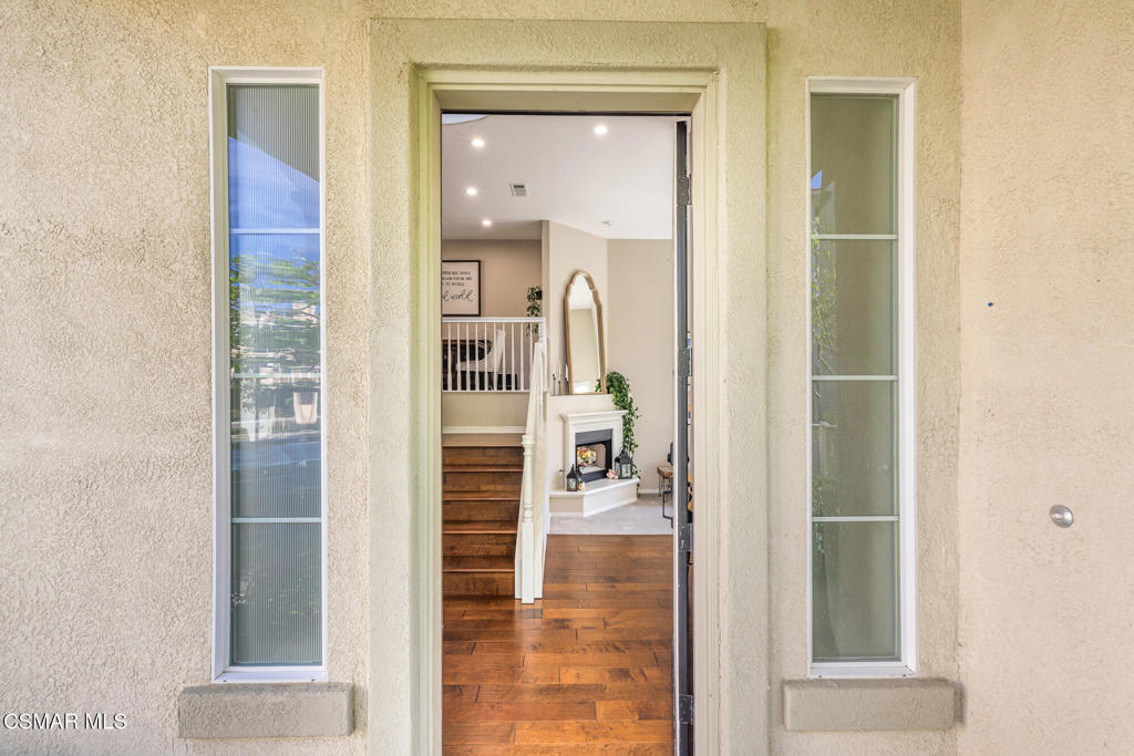 1240 Bayside Lane Oxnard, CA 93035 - Photo 5 of 51