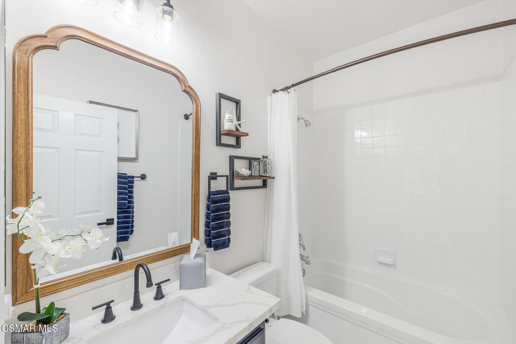 1240 Bayside Lane Oxnard, CA 93035 - Photo 7 of 51