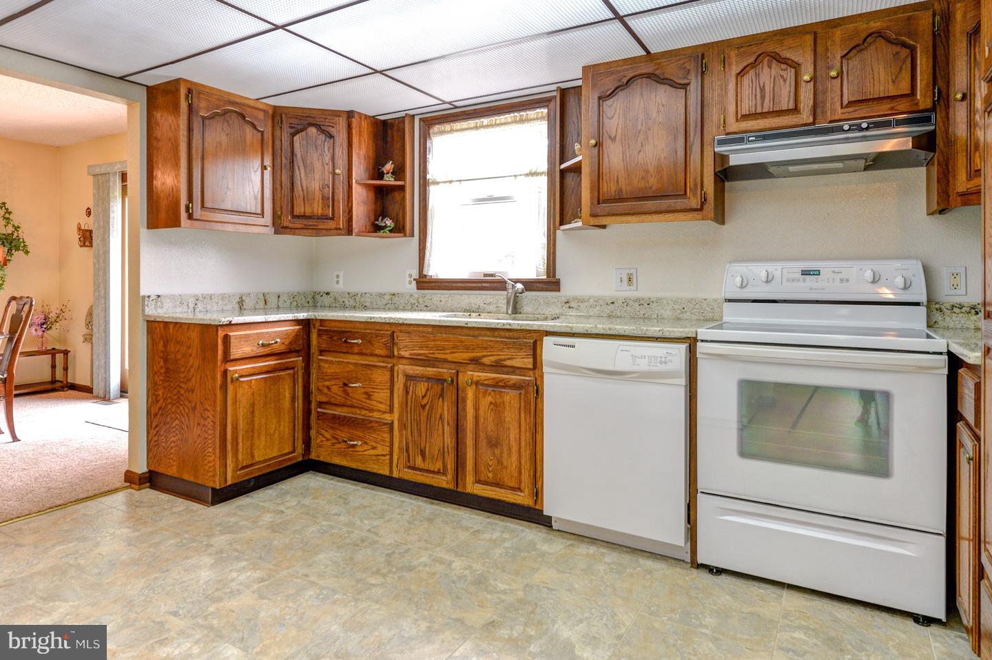 1348 Leeds Road Elkton, MD 21921 - Photo 7 of 26 Kitchen