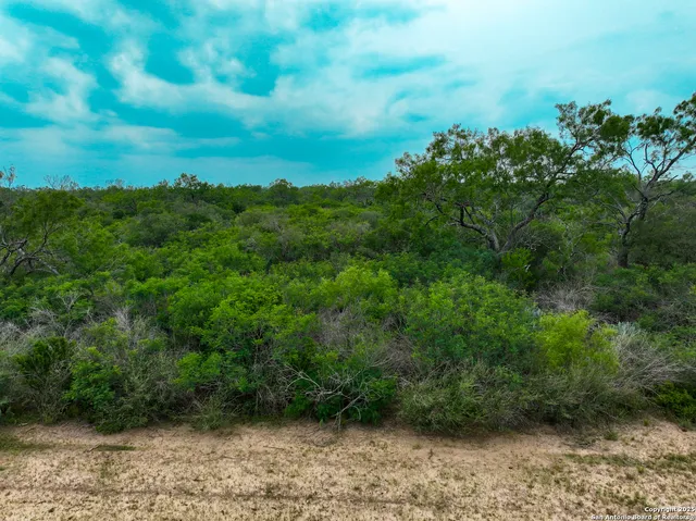 $420,000 | 0 Count Road 5232, Yancey, TX 78850