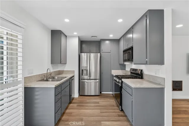 $725,000 | 1424 North Stoneyhaven Lane, Anaheim, CA 92801