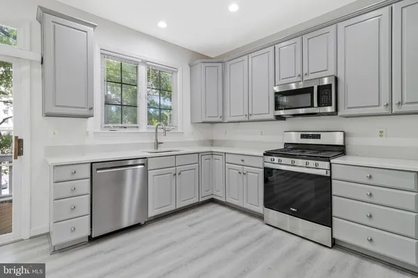 $4,750 | 705 Capitol Square Place Southwest, Washington, DC 20024