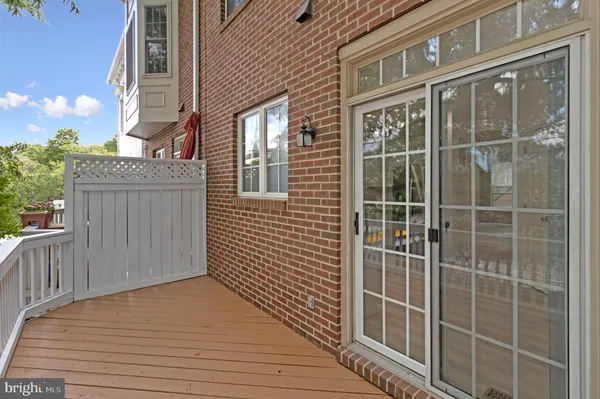 $4,750 | 705 Capitol Square Place Southwest, Washington, DC 20024