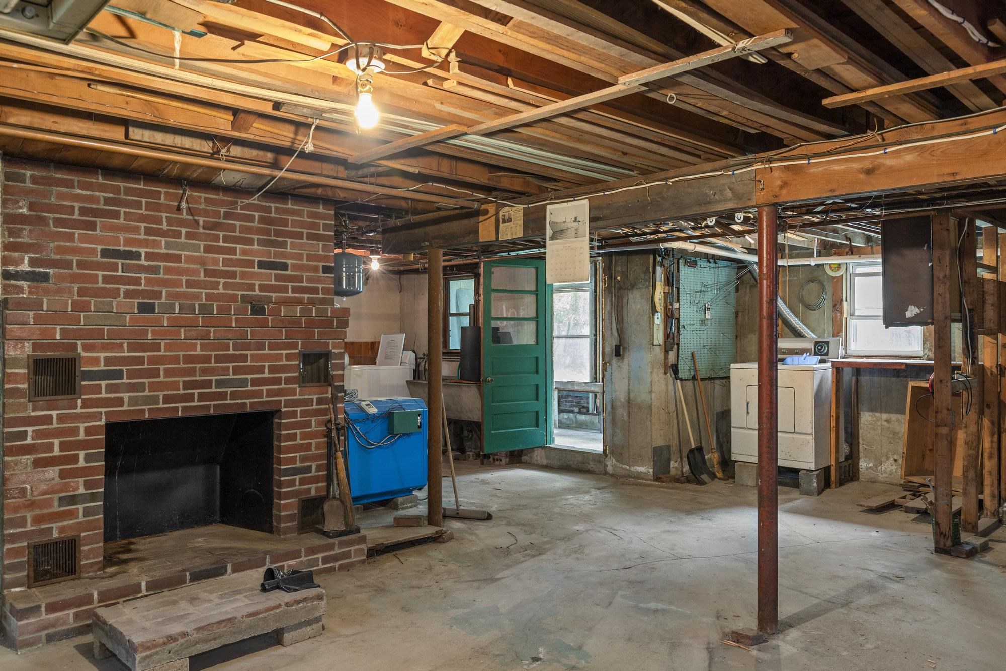 354 Wallis Road Rye, NH 03870 - Photo 28 of 38