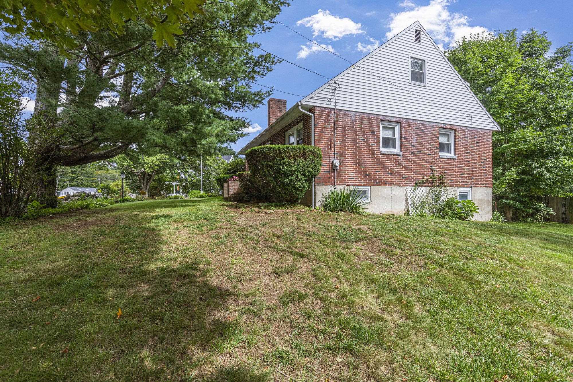 354 Wallis Road Rye, NH 03870 - Photo 32 of 38