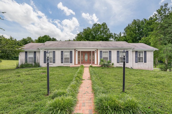 502 Corders Crossroads Road Fayetteville, TN 37334 - Photo 2 of 57