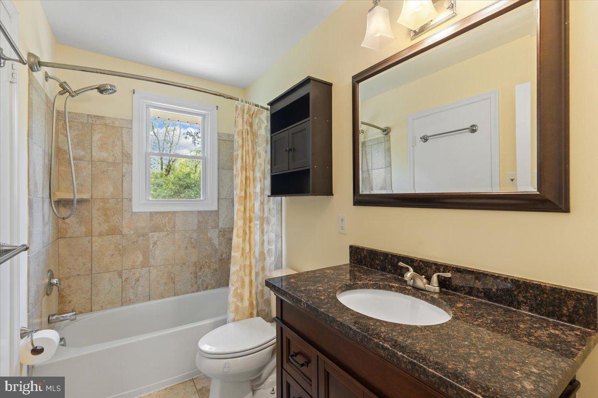 5627 Ottawa Road Centreville, VA 20120 - Photo 18 of 40