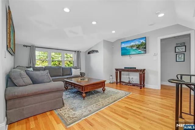 $935,000 | 165 Pine Street, Hackensack, NJ 07601