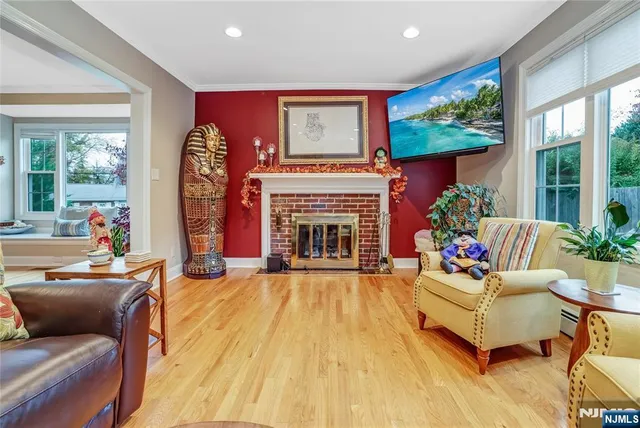 $935,000 | 165 Pine Street, Hackensack, NJ 07601