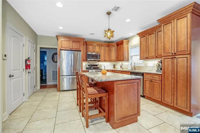 $935,000 | 165 Pine Street, Hackensack, NJ 07601