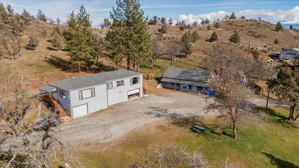 $425,000 | 402 Greenhorn Road, Yreka, CA 96097