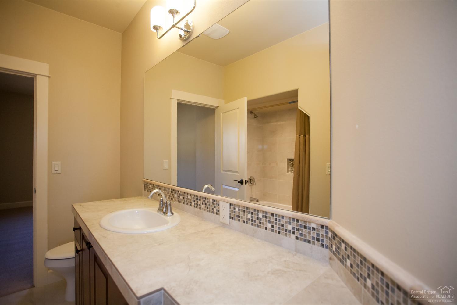 20776 Northeast Horizon Ridge Place Bend, OR 97701 - Photo 16 of 25 Additional Photo