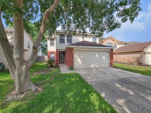 $1,750 | 11810 Rolling Stream Drive, Tomball, TX 77375