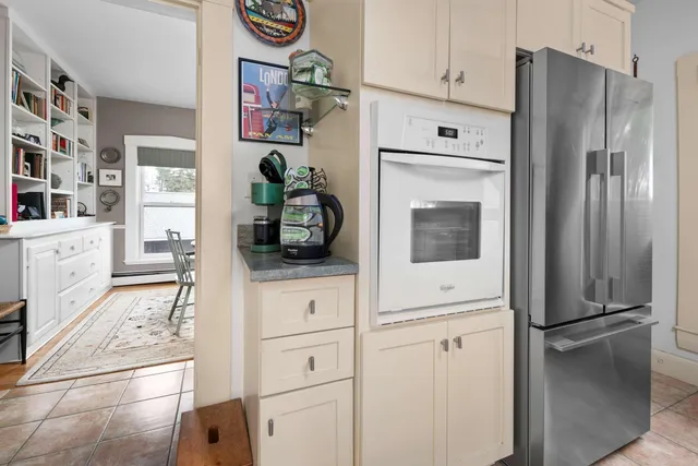 $1,395,000 | 116 Whipple Road, Kittery, ME 03904