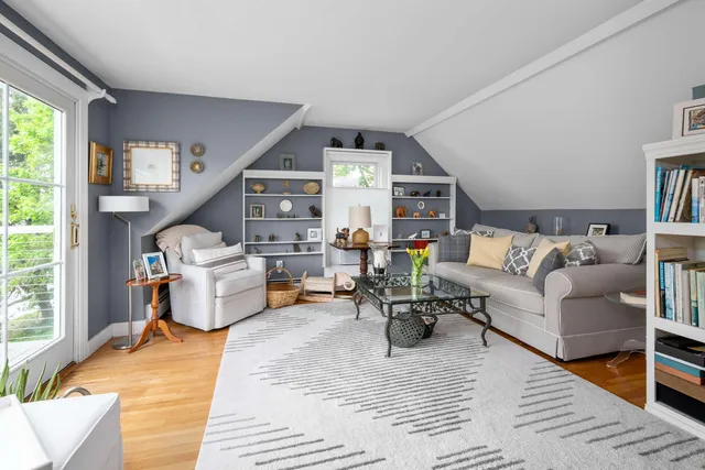 $1,395,000 | 116 Whipple Road, Kittery, ME 03904