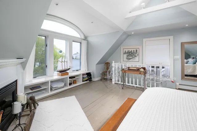 $1,395,000 | 116 Whipple Road, Kittery, ME 03904