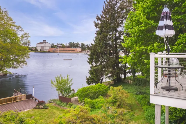 $1,395,000 | 116 Whipple Road, Kittery, ME 03904