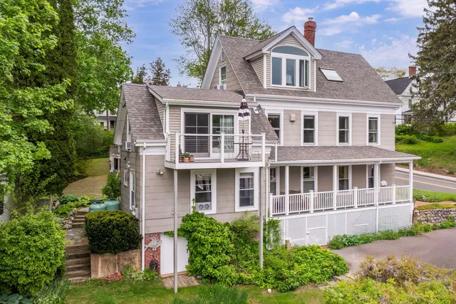 $1,395,000 | 116 Whipple Road, Kittery, ME 03904