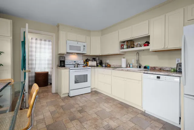 $1,395,000 | 116 Whipple Road, Kittery, ME 03904