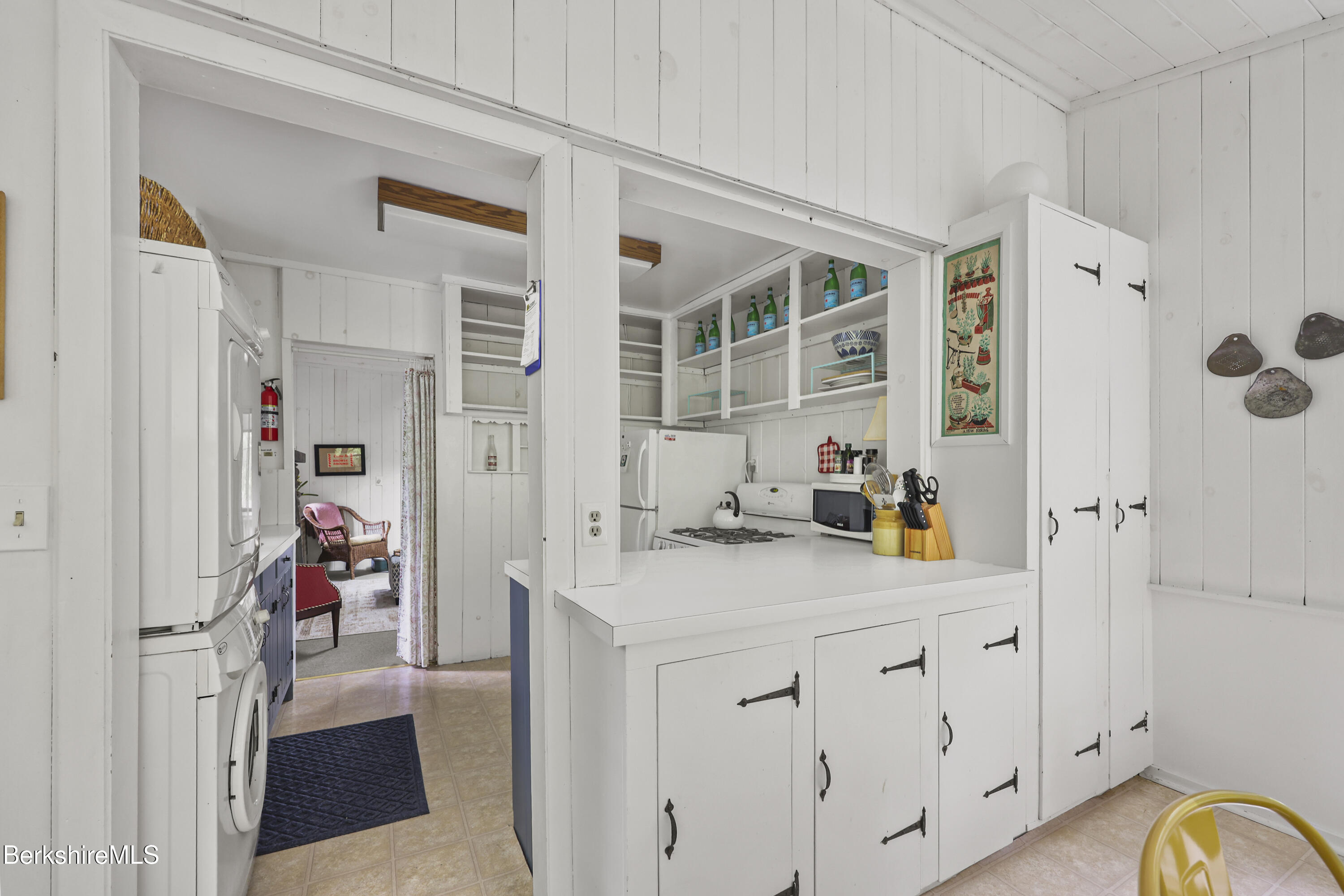 10 Mahkeenac Heights Road Stockbridge, MA 01262 - Photo 13 of 27 Kitchen