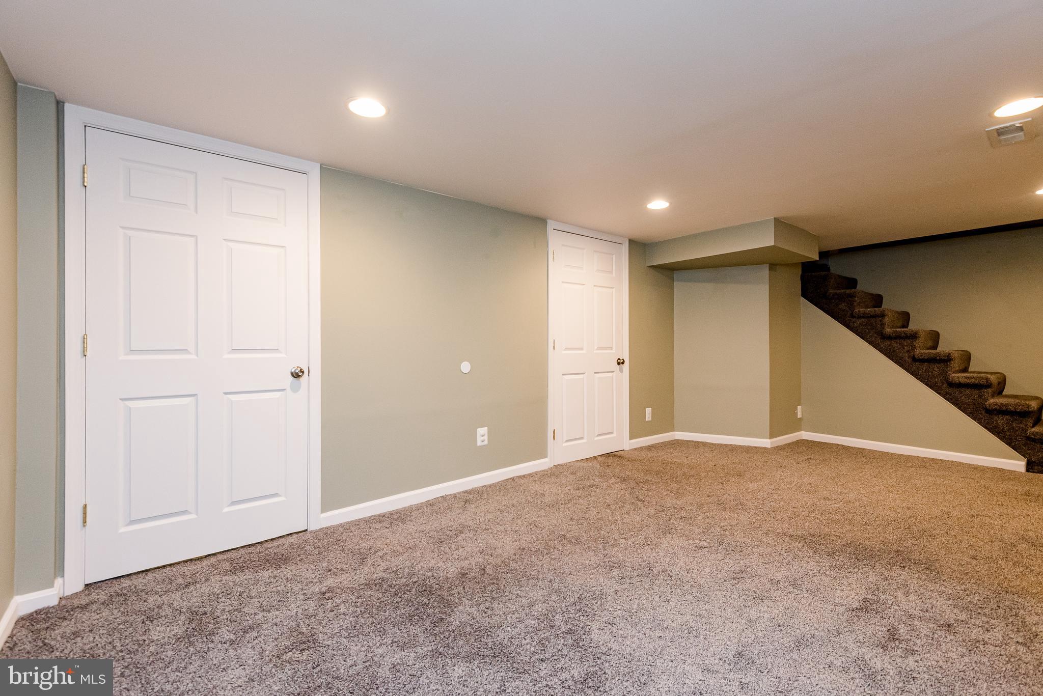 5526 Ashbourne Road Baltimore, MD 21227 - Photo 33 of 39 Gallery Image 33