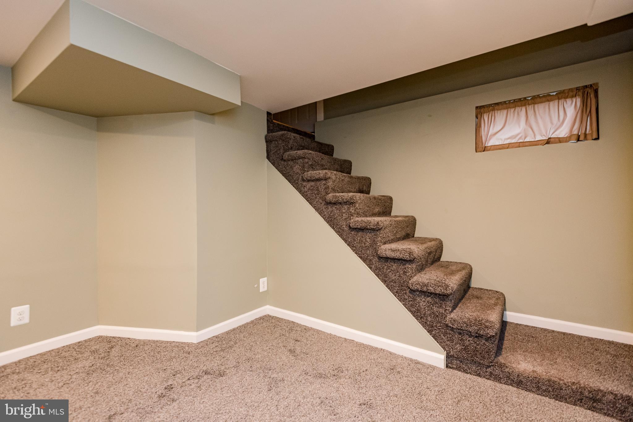 5526 Ashbourne Road Baltimore, MD 21227 - Photo 34 of 39 Gallery Image 34